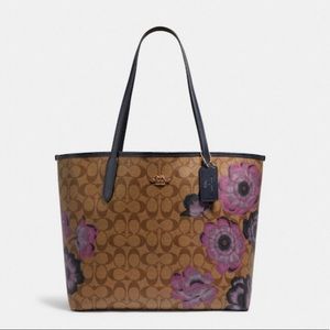 New Coach kaffe large tote